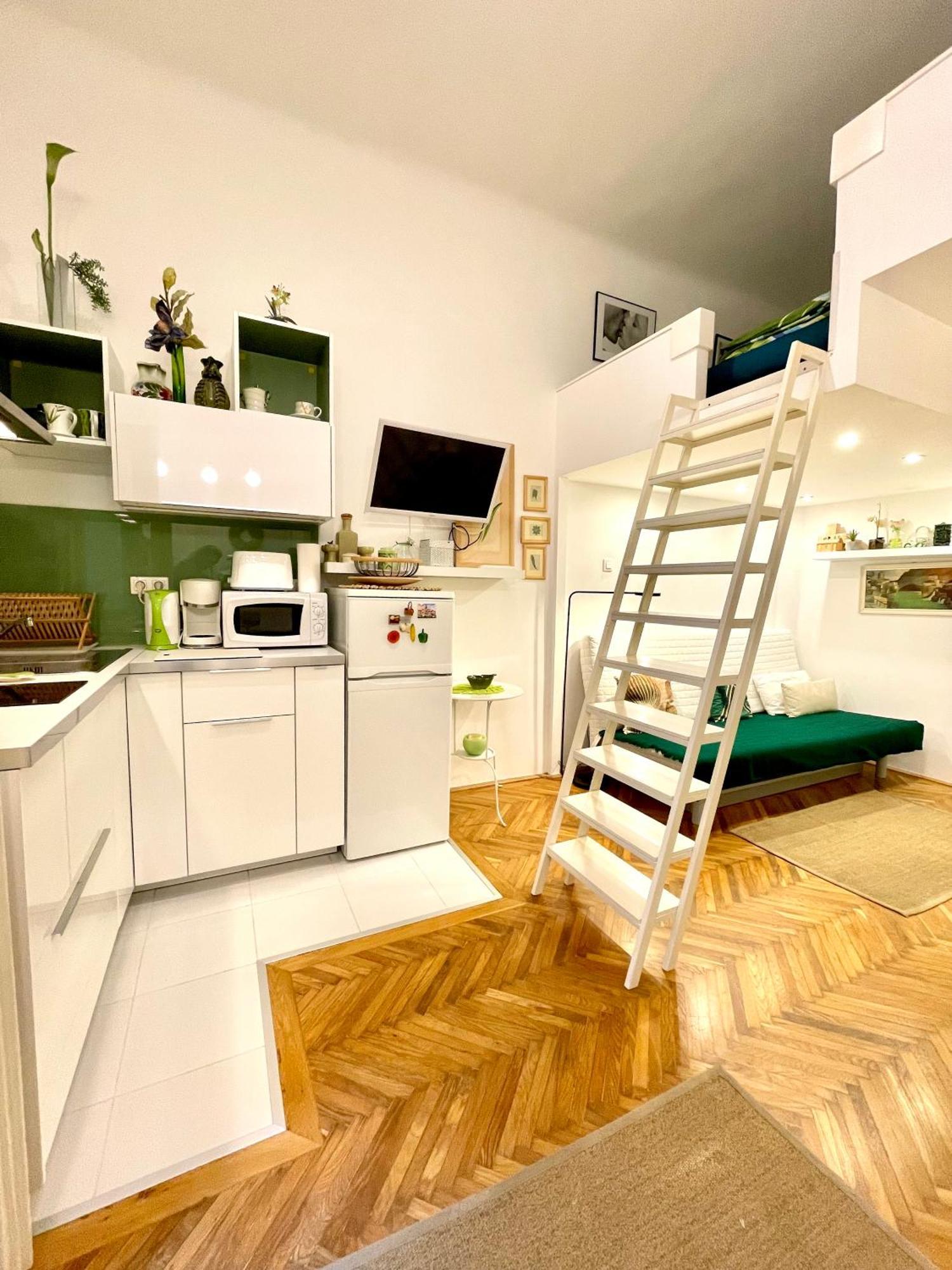 Green Pearl Apartment At St Stephen' S Basilica Budapest Exteriör bild
